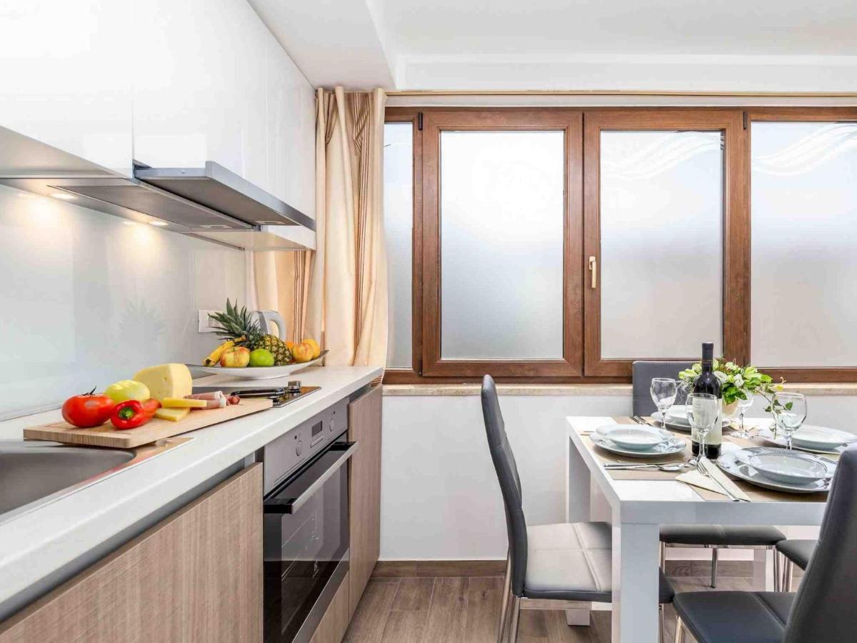 Srok Apartments With Pool Kastav Ngoại thất bức ảnh