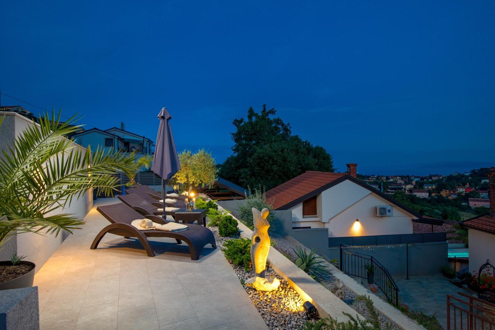 Srok Apartments With Pool Kastav Ngoại thất bức ảnh